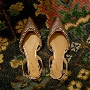 Beautiful Badgley Mischka Gold/Rose Gold flats. Size 9 & Comfortable!